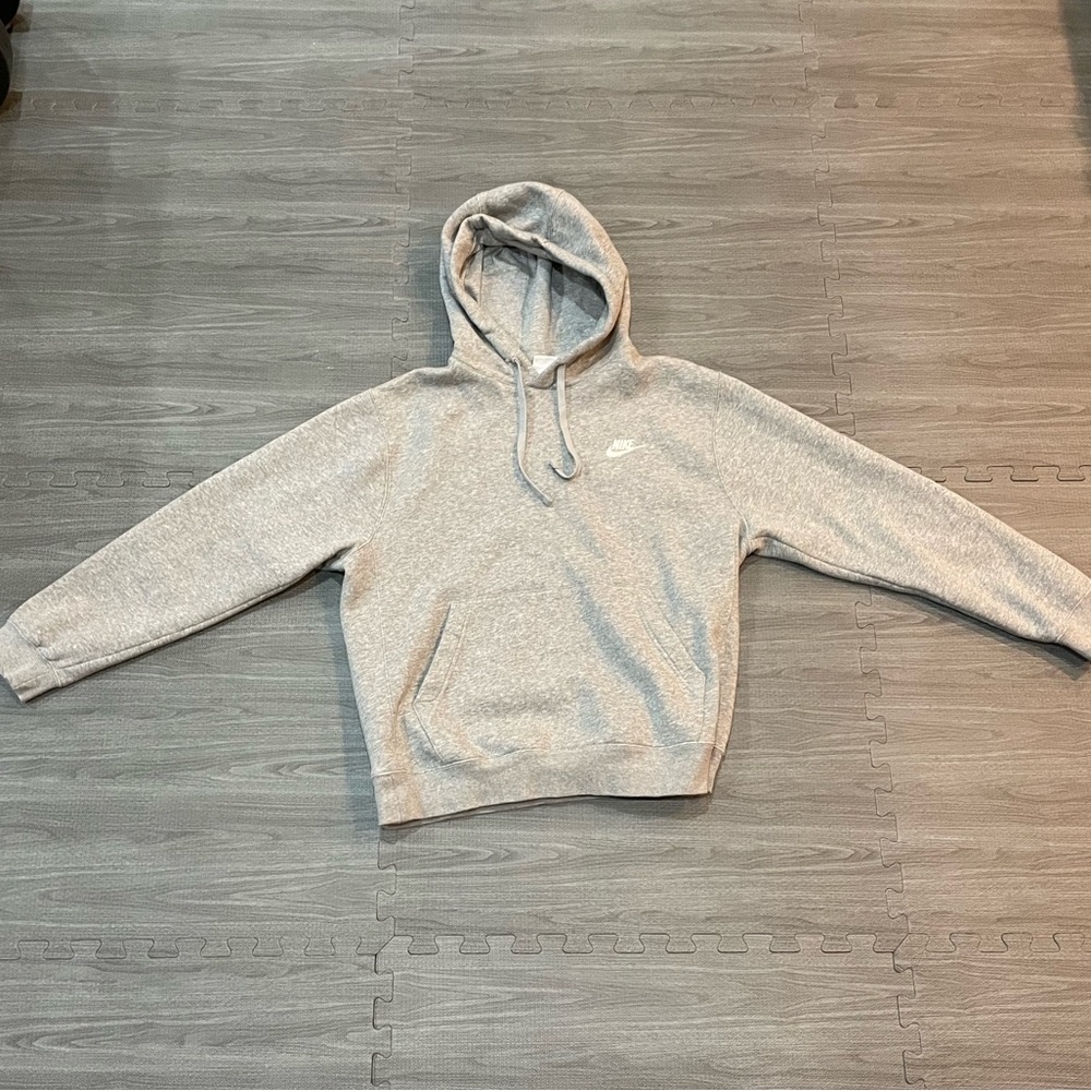 Nike sportswear club fleece pull over hoodie